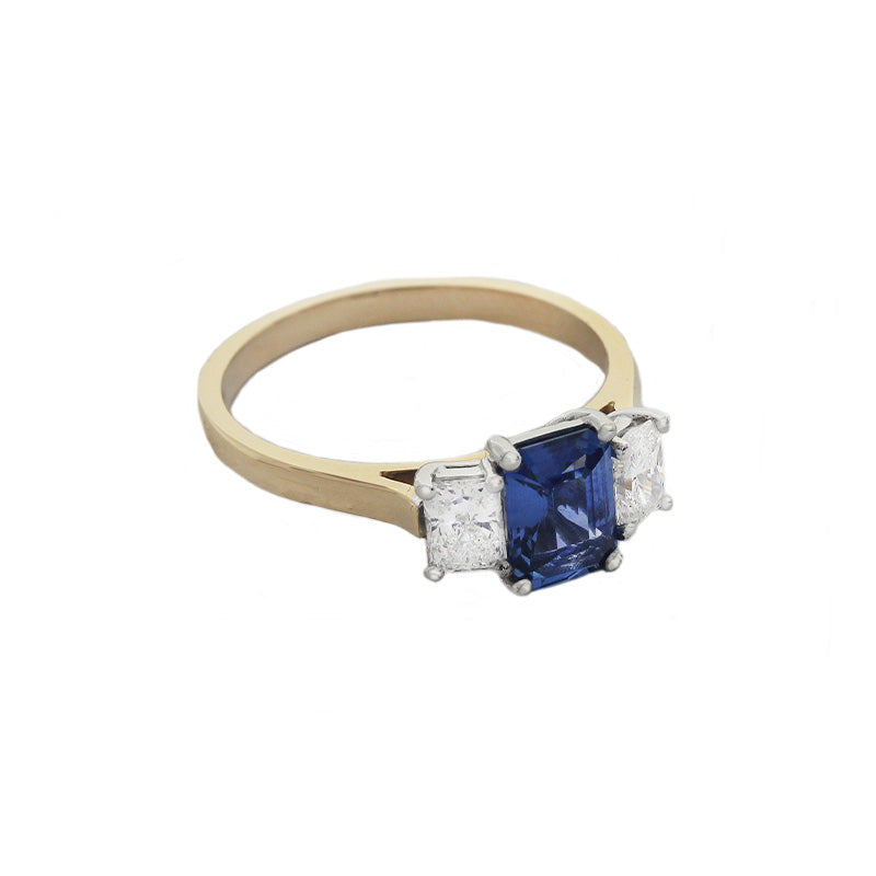 Sapphire & Diamond Ring in 18ct Gold