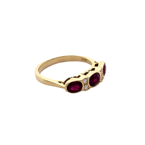 Ruby & Diamond Ring in 18ct Gold