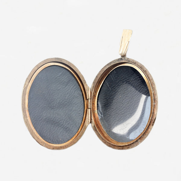 9ct Gold Oval Locket - Secondhand