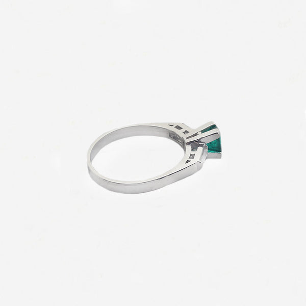 Emerald & Diamond Ring in 18ct White Gold - Secondhand