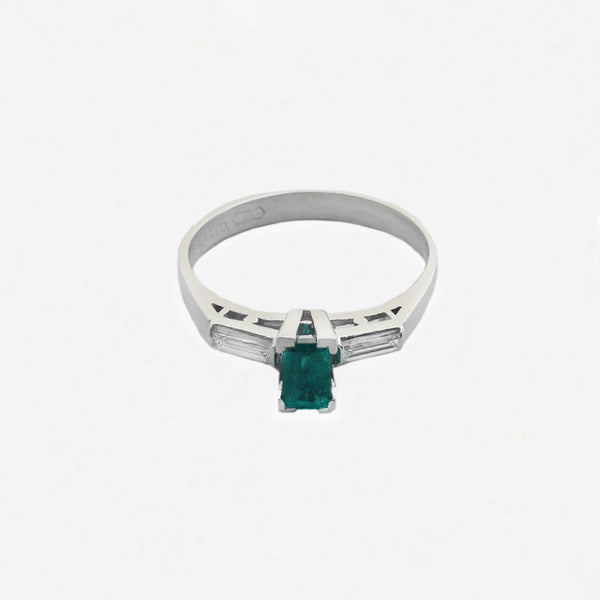 Emerald & Diamond Ring in 18ct White Gold - Secondhand